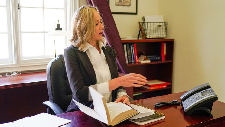 [AnalMom] - Lilly's Satisfaction Guaranteed - Ricky Spanish - Lilly James