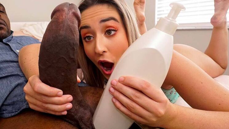 [BangbrosClips] - Brookie Blair's Facial after Cumshot