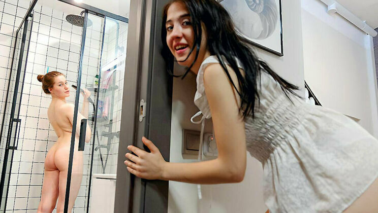 [ClubSweethearts] - Shower Delight with Emily and Bella - Emily Head - Bella Heathcote