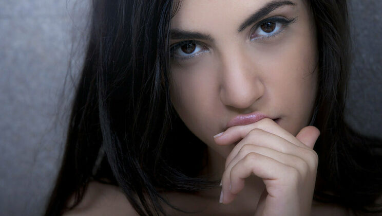 [SexArt] - Luna's Nipples Tease