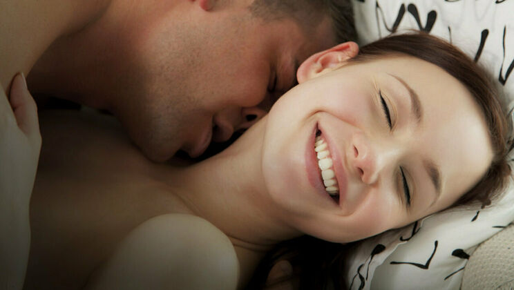 [SexArt] - Interracial Couple Passionate Kissing and Pussy Licking - Taylor Sands - Juan Lucho