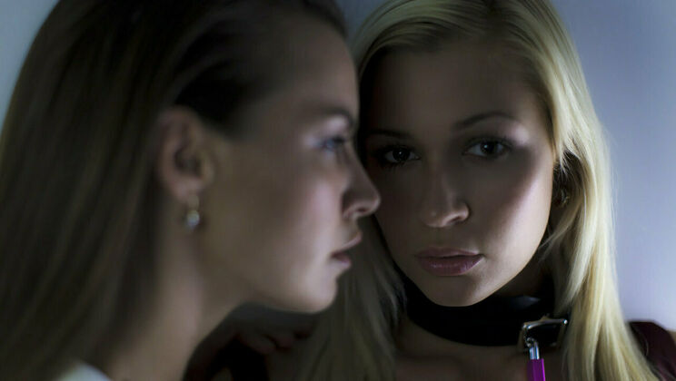 [SexArt] - Beautiful Sex: Lesbians Tracy and Suzie in Close Up Action - Tracy Lindsay - Suzie Carina