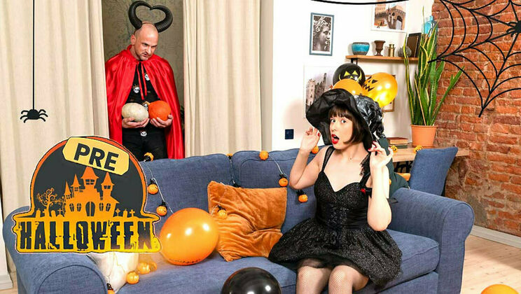 [ClubSweethearts] - Halloween Frenzy: Cumshot and Kissing with Andrew Marshall - Andrew Marshall - Sandy Cheeks