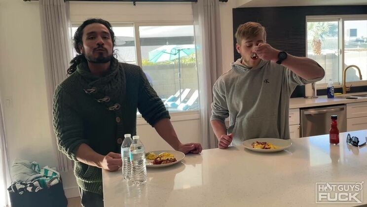 [HotGuysFuck] - Tattooed Latin Lover Leo & Brock Behind the Scenes - Gio Givanni - Leo Woodman - Brock Fisher