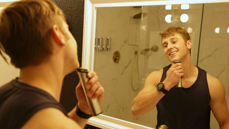 [HotGuysFuck] - Brock Fisher Pre Scene Prep with a Beard Shave