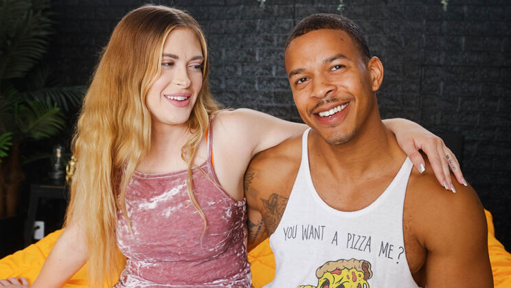 [HotGuysFuck] - Buster Lakes is Ready to Expose Lindsay Lee's Hidden Tattoos!