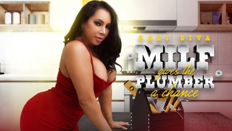 [SEXMEX] - Big Ass Mexican MILF Sucks Plumber Off - Galidiva