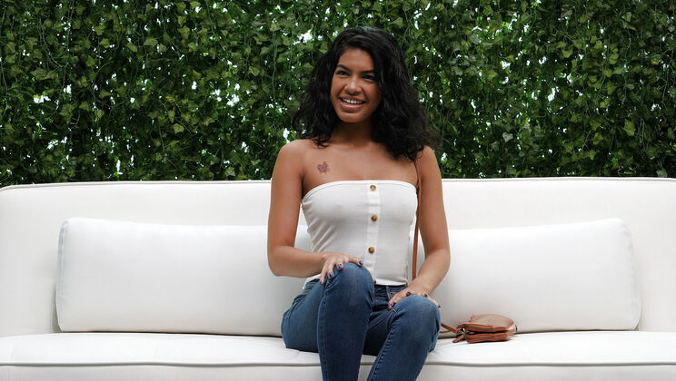 [NetGirl] - Anal Casting with Maya - Maya