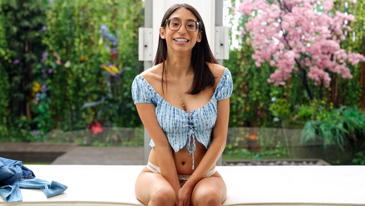 [NetGirl] - Sona's Pussy Licking Test - Vanna - Sona