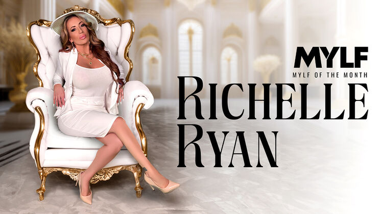 Celebrating Richelle Ryan's Bust