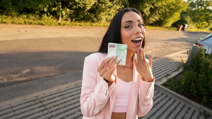 Colombian Brunette Sucks Big Dick