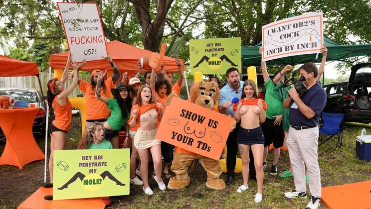 Small Tits Amateur Gets Pussy Licked Before Cowgirl Ride