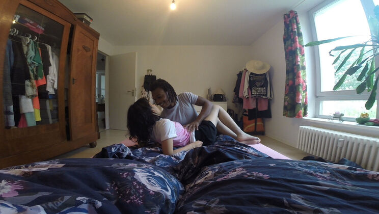 Shaved Pussy Lina Takes Cock for the First Time in Berlin