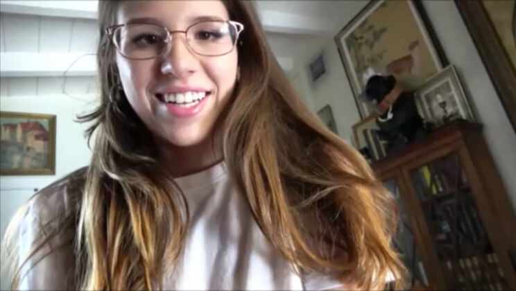 [PerfectGirlfriend] - Cumshot Cuddling with PAWG Isabel - Isabel Moon