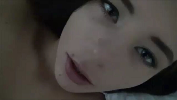 Carolina Sweets 19 Years Old Whisper: POV Blowjob and Cumshot