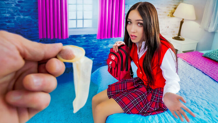 [DadCrush] - Stepdad Breaks Mia’s Virgin Pussy: First Time - Jay Rock - Mia River