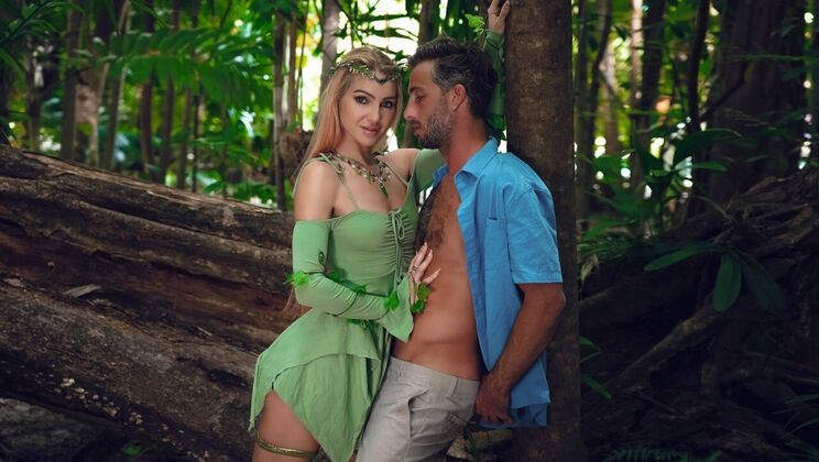 Beach blowjob leads to missionary and cowgirl fuck